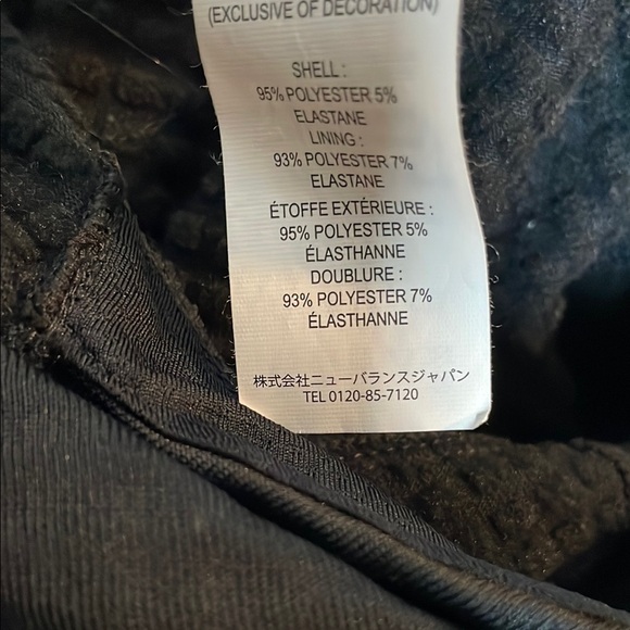 New Balance Black Hooded Athletic Shirt - Picture 11 of 11